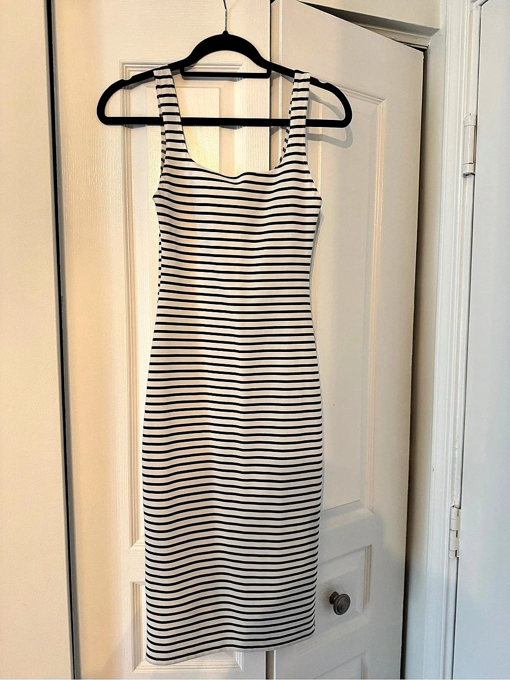 Zara in White & Black Size Small NWT